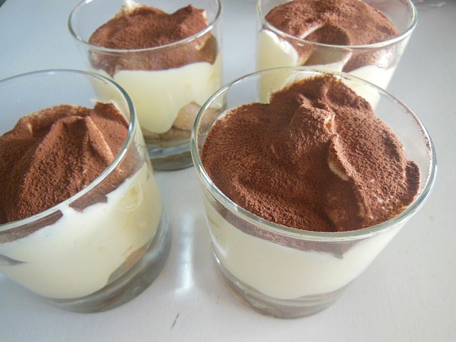 Tiramisù al cacao: ecco la ricetta con procedura e ingredienti
